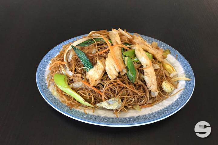 Nouilles Sautées au Poulet - Shangri-La