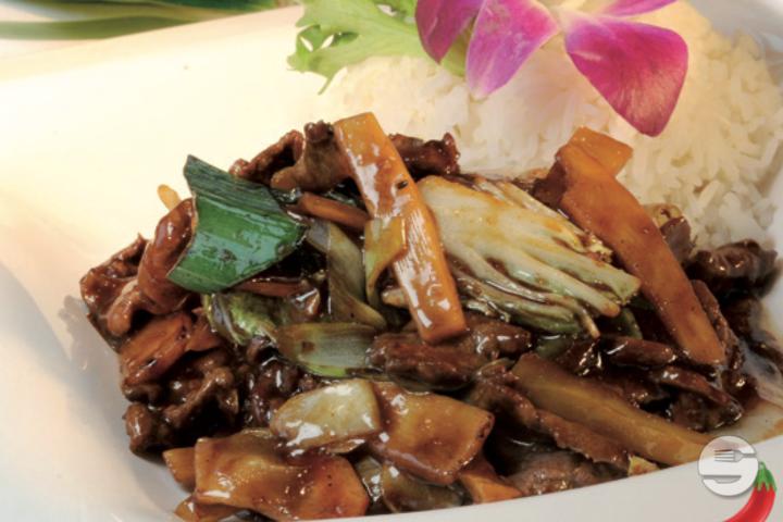 305. Szechuan mit Hühnerfleisch (Scharf) - Asia Number One