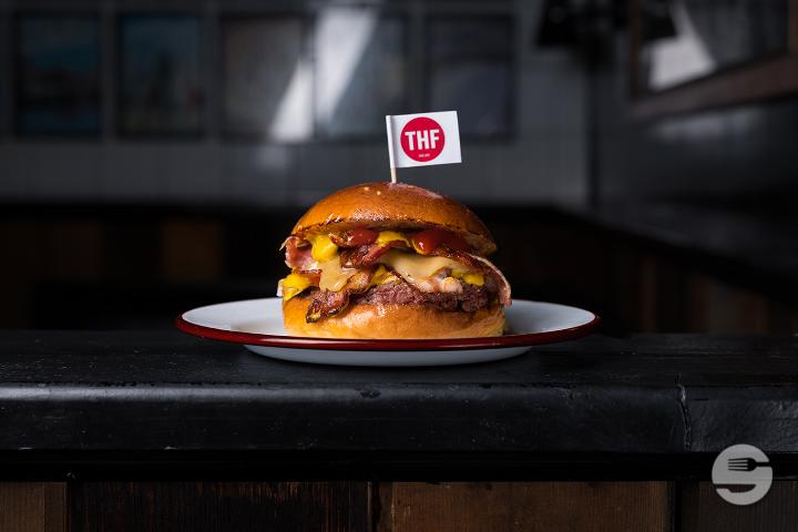 Half Bacon Cheese Burger - The Hamburger Foundation - THF (Pâquis)