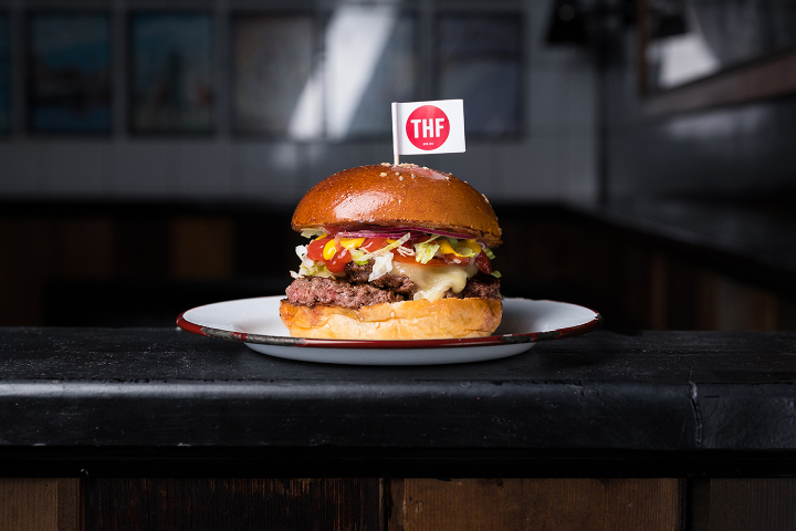 Standard Cheeseburger - The Hamburger Foundation - THF (Pâquis)