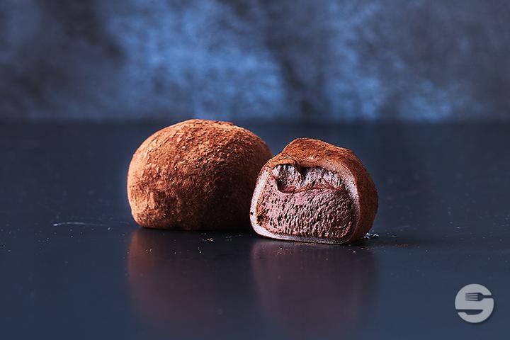 Chocolate Ganache Mochi (2 Stk.) - Yooji's