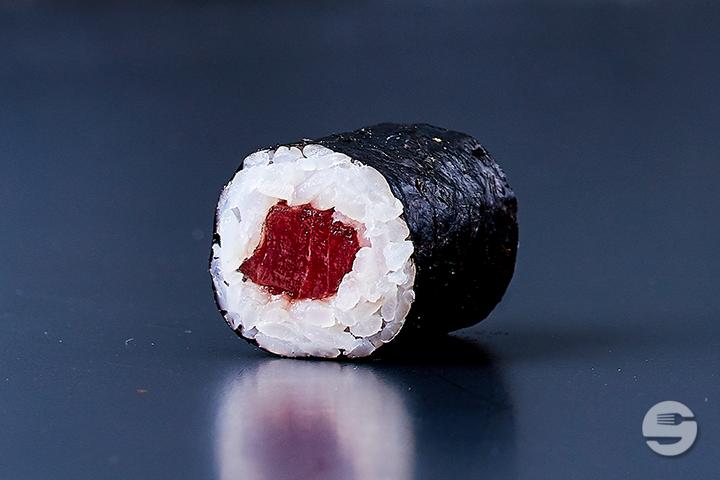 Tuna Maki (4 Stk.) - Yooji's