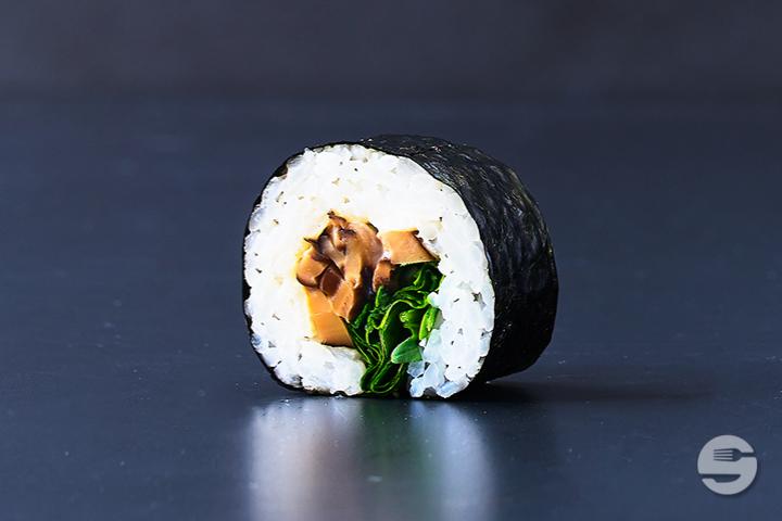 Rucola Shiitake Futomaki (8 Stk.) - Yooji's