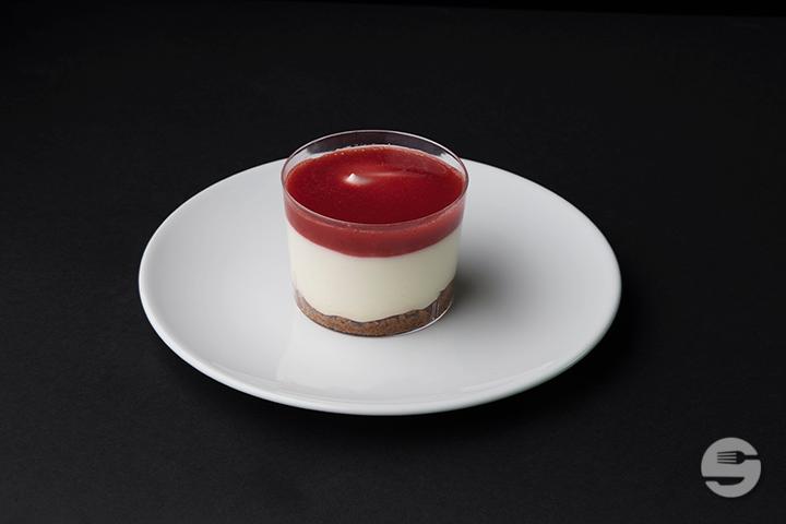 Strawberry verrine - Denise's - Art of Burger by Philippe Chevrier