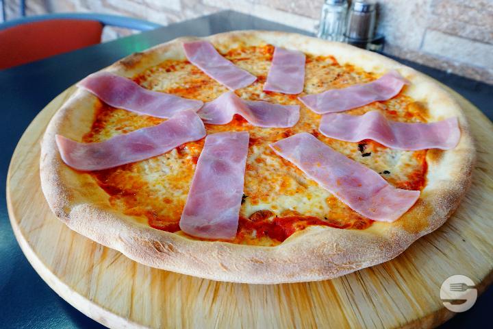Pizza Prosciutto - La Vita