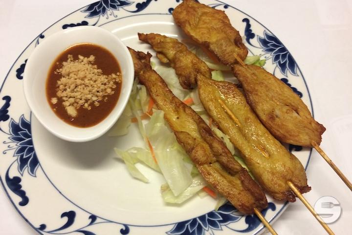 20 Brochettes de poulet sauce "saté" - Mandarine