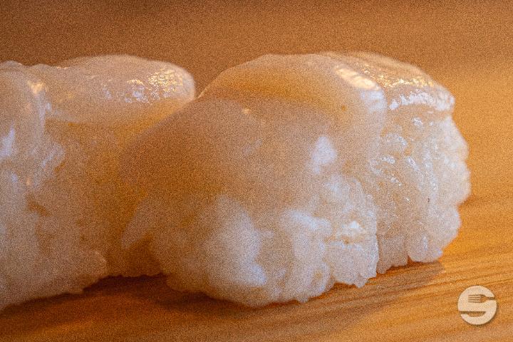 Nigiri St-Jacques - BAO LAB + Sushi