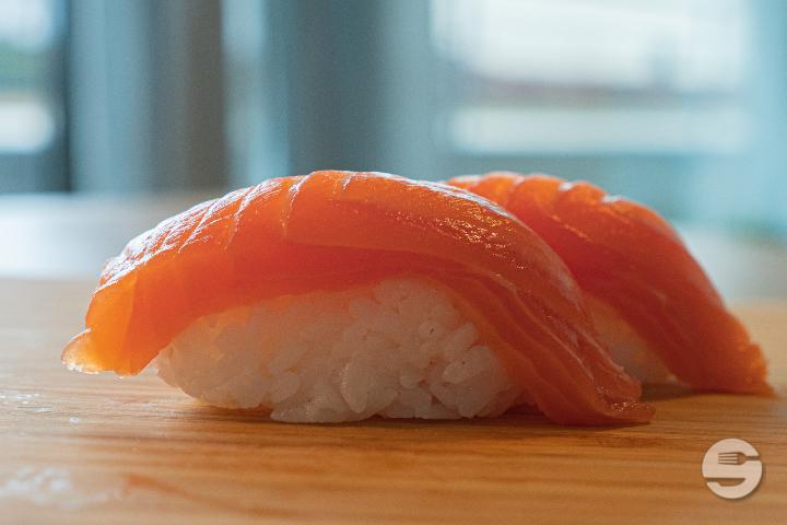 Nigiri Saumon - BAO LAB + Sushi