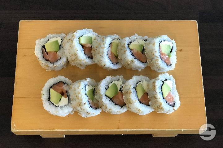 Salmon cheese and sesame - Chez Lin Sushi
