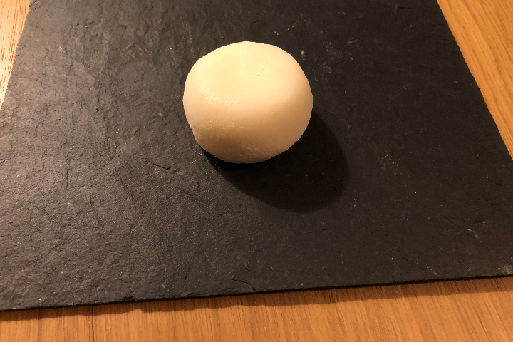 Mochi Glacé Lychee - BAO LAB + Sushi