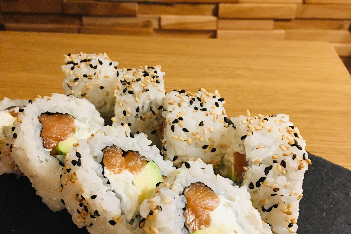 California Special Roll- Samoun, Avocat et Fromage - BAO LAB + Sushi
