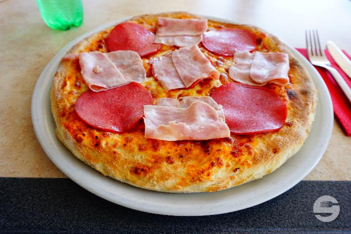 6. Pizza Bravo - Pizza Wagner