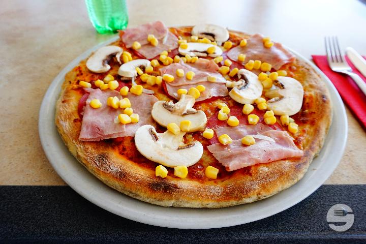 10. Pizza Delicate - Pizza Wagner