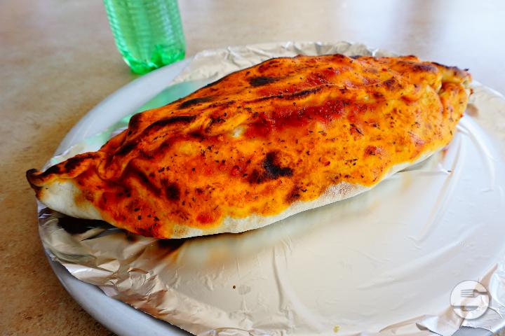 63. Pizza Calzone Bolognese - Pizza Wagner