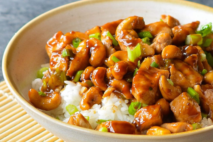 32. Poulet mit Cashewnüssen - Falken am Rotsee