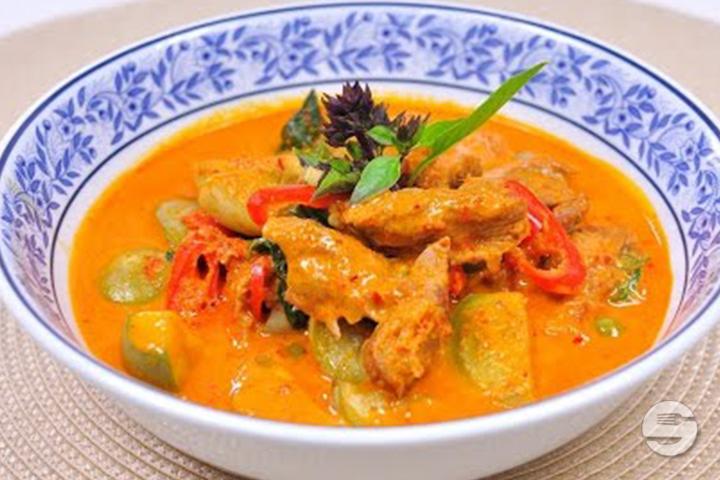 53b. Rindfleisch mit Rote Curry - Falken am Rotsee