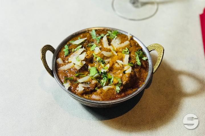 Chicken Vindaloo - Le Maharadja