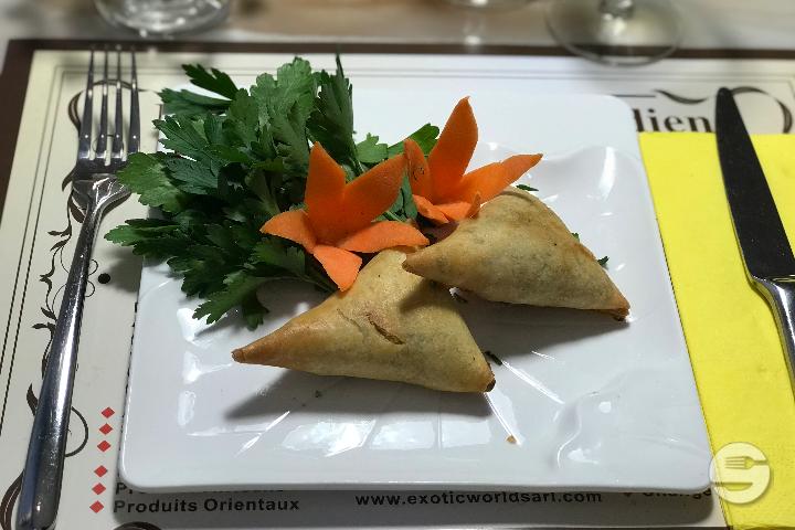 Veg. samussa (2pcs) - Palais Indien
