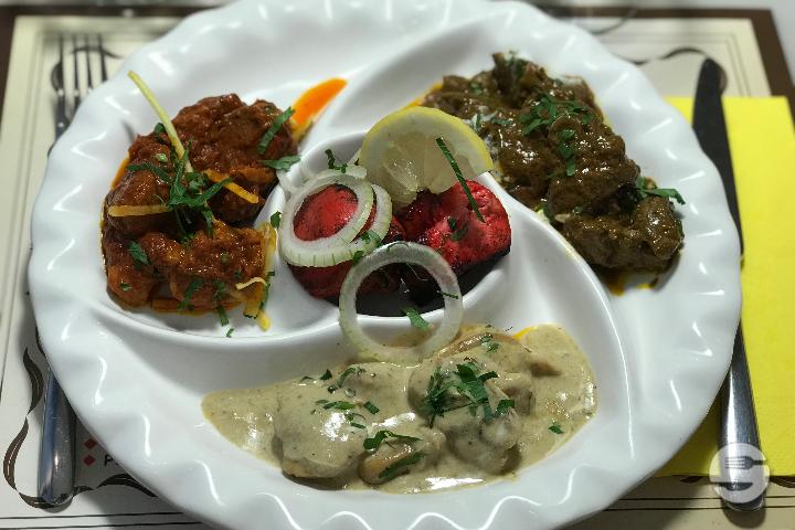 Thali mix viandes (poulet, agneau, boeuf) - Palais Indien