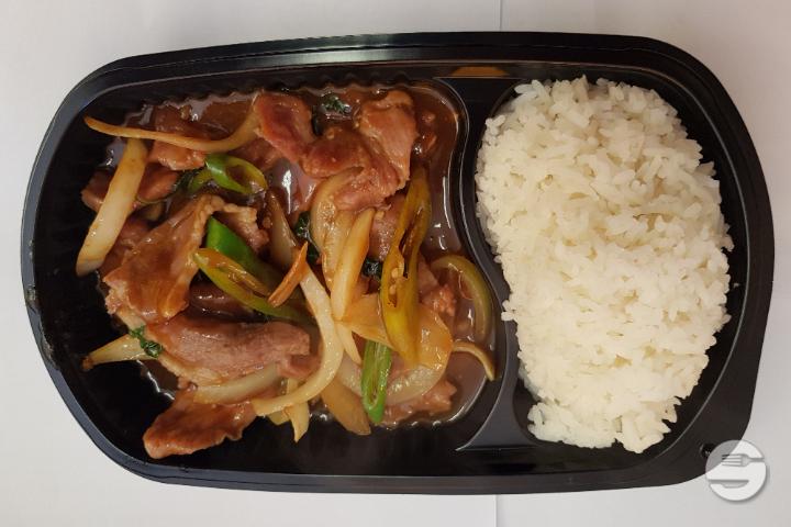 Pat Prik Pao Duck - Mae Nam Thaï