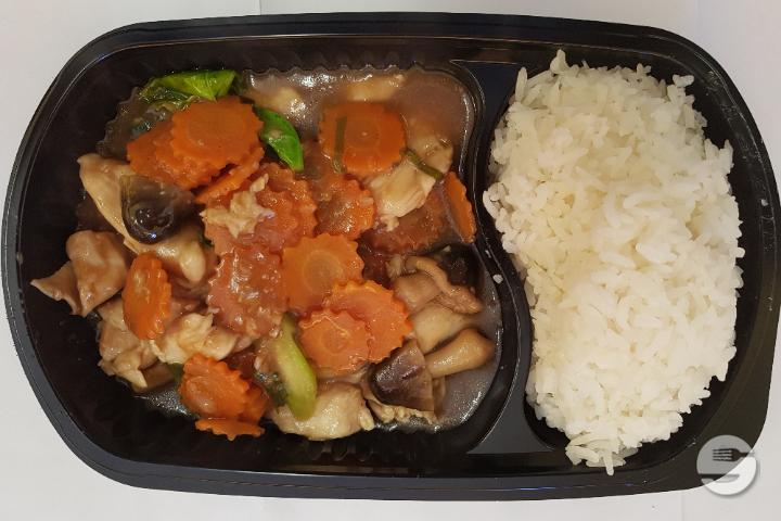 Pat Nammun Hoi Duck - Mae Nam Thaï