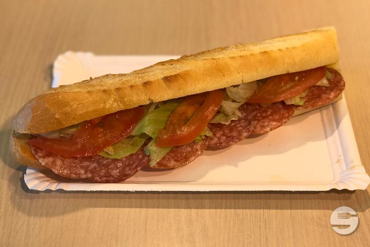 Half salami baguette - Chef Jean