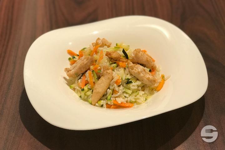 Rice / carrot / zucchini / chicken salad - Chef Jean