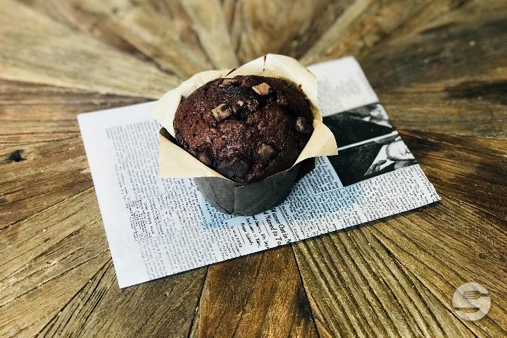 Chocolate Muffin - Bagel On The Way