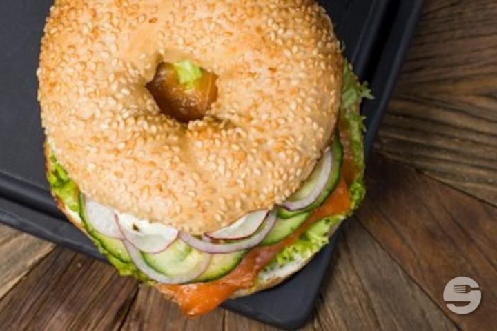 Manhattan - Bagel On The Way