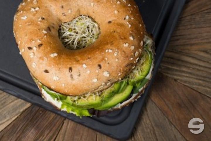 Central Park - Bagel On The Way