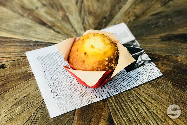 Blueberry muffin - Bagel On The Way