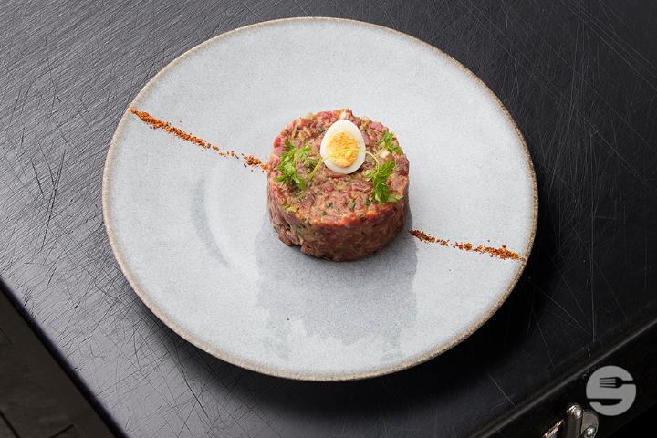Tartare de boeuf coupé au couteau - Chez Philippe