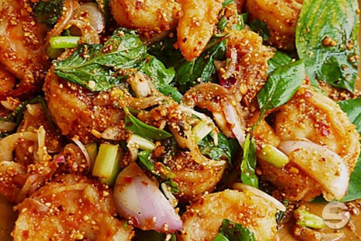 Gung Pad Nam Prik prawns incl. Rice - Chill's