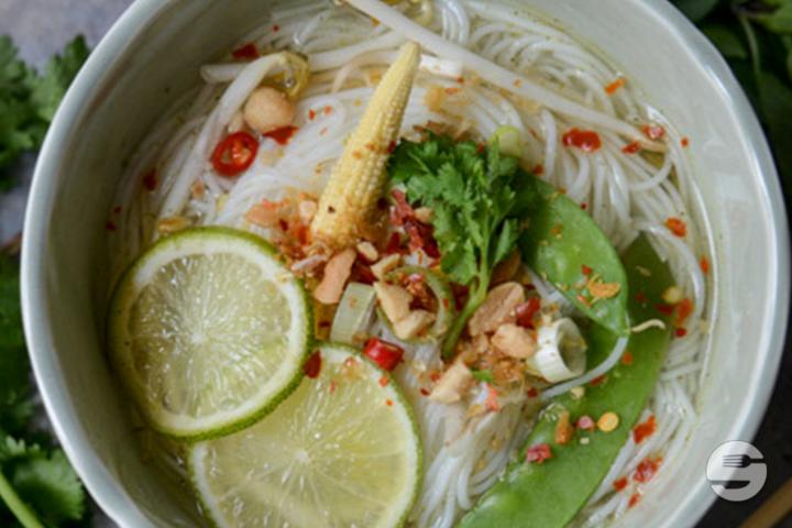 Clear Vegetables Noodles Soup - Chill's