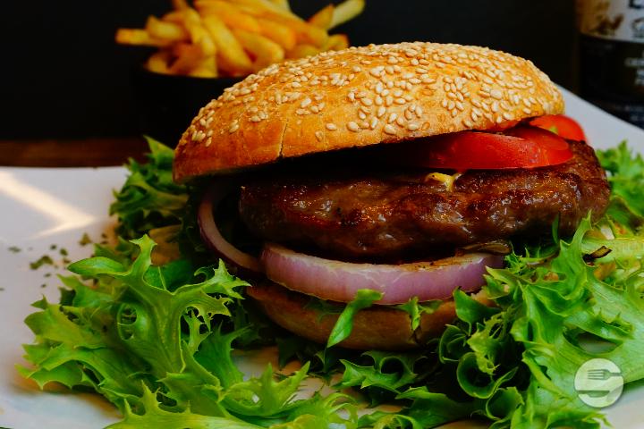 32. Con Polo Burger - Number 1