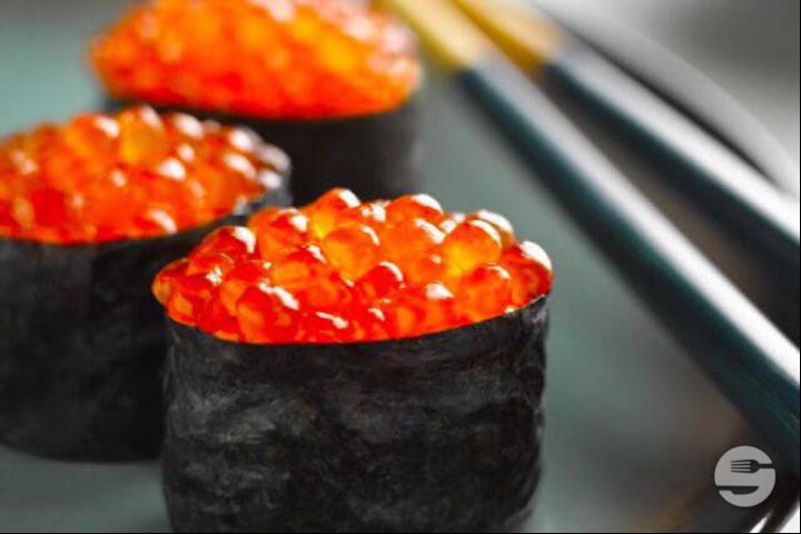 Ikura suhi - Tokyo