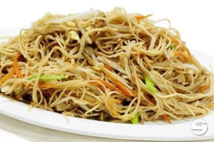 Fried Noodles with Vegetables - Tokyo