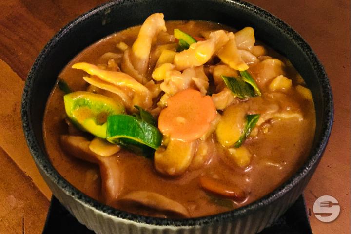 Chicken with Red Curry - Tao Yuan