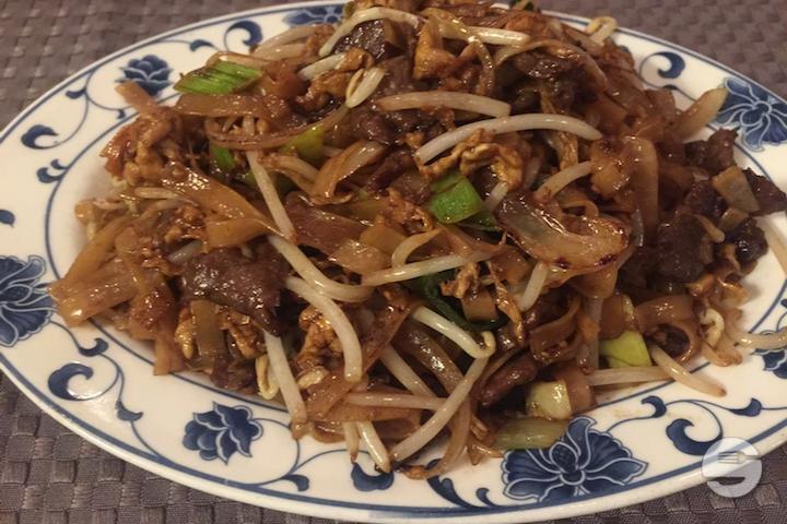 Homemade Noodles with Beef - Tao Yuan
