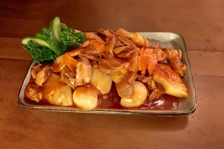 Duck with Pineapple and Lychees - Tao Yuan