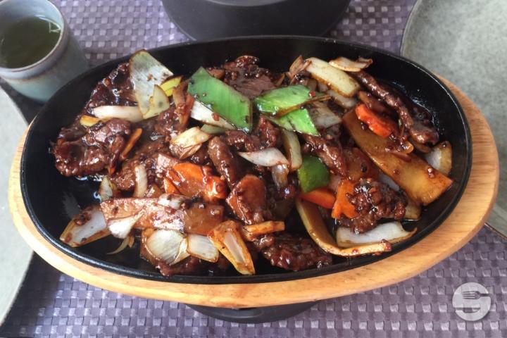 Beef with Black Peppers - Tao Yuan