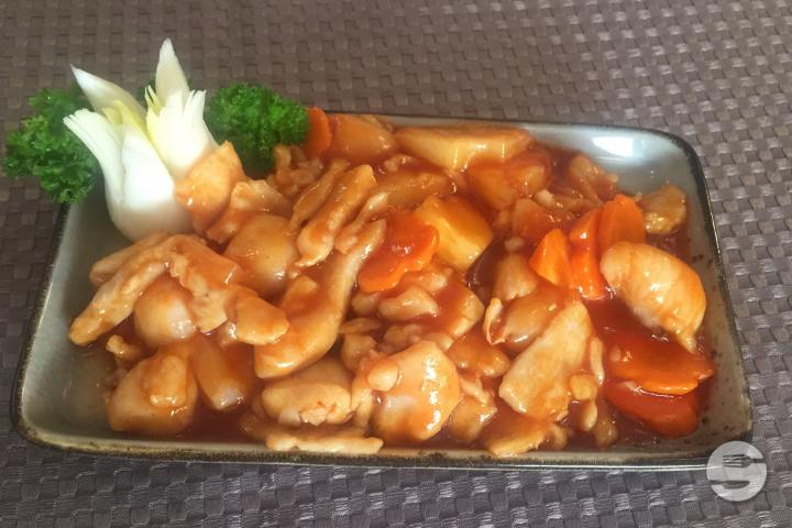 Pineapple and Lychees Chicken - Tao Yuan