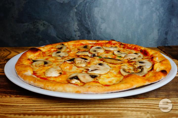 Pizza Funghi - New Point