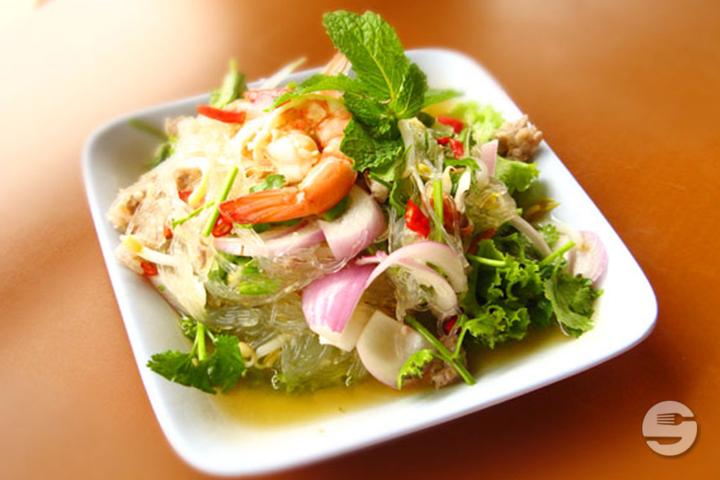 11. Yum Woon Sen - Angkor