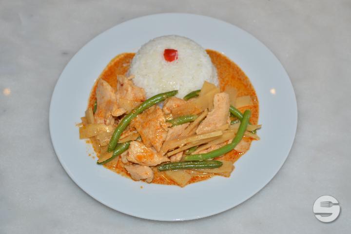 12. Angkor Rotes Curry - Angkor
