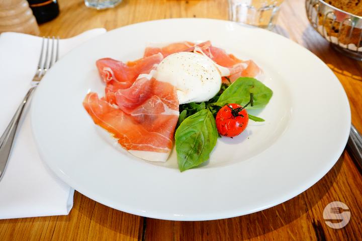 Prosciutto di San Daniele DOP e Burrata - Pizzeria Ristorante Molino