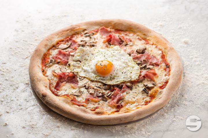 Pizza Calzone Ripieno - Pizzeria Ristorante Molino