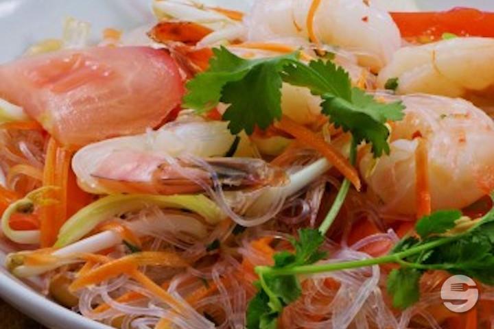 Salade de vermicelles de soja aux crevettes | piquant - Sawasdee