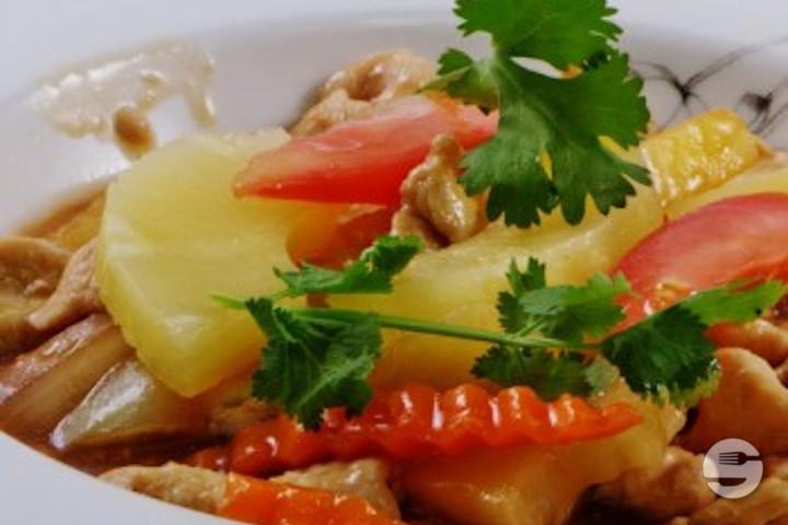 Poulet sauté à l'ananas - Sawasdee