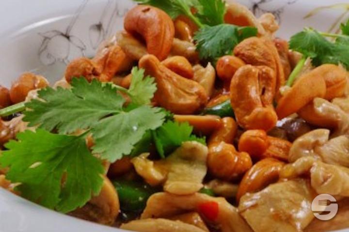 Poulet sauté aux noix de cajou - Sawasdee